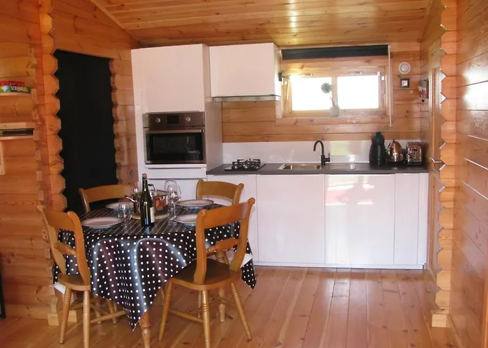 Holiday home Bord De Mer, En Bois Lion-sur-Mer